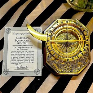 Brass Sundial Equinoctial Compass by Franklin Mint – Certificate of Auntheticity